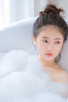 严肃教授他财大器粗颜烟顾荀